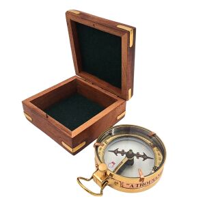 Sárgaréz térképolvasó iránytűvel fadobozban - NC1087 143175683 - Iránytű