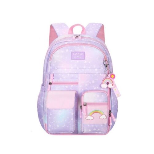 Elölnézet a RAINBOW iskolai hátizsákról szivárvány kulcstartóval