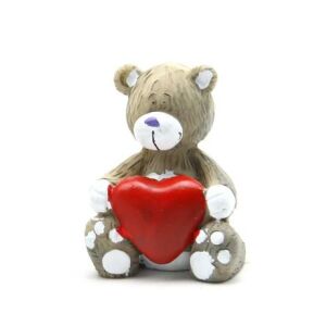 Ülő barna maci figura piros szívvel, tökéletes Valentin napi ajándék - Ajándék ötlet Valentin-napra