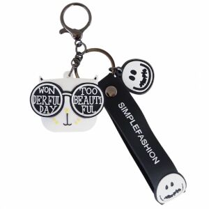 Kulcstartó WONDERFUL DAY macska szemüveggel fehér 5,2 x 4,5 cm BRL331B