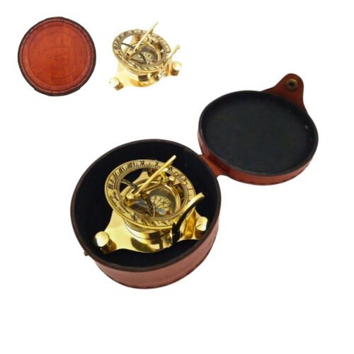 Sárgaréz iránytű és napóra bőrtokban - SUN023F