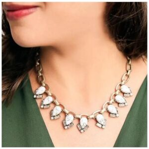 Rózsa márvány nyaklánc N574 az elegáns stílusért