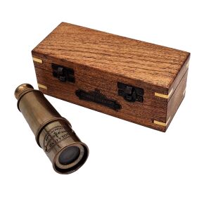 Sárgaréz távcső fadobozban - 35609ZS