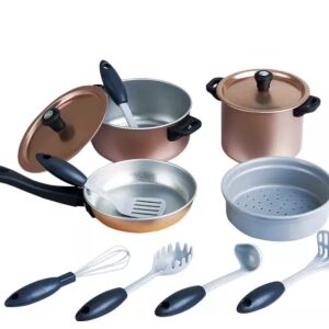 Playgo 12-teiliges Spielzeug Koch Metall Kochgeschirr Set, Miniaturtöpfe, Pfannen und Utensilien für Kinder - Playgo