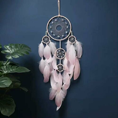Rózsaszín álomcsapda természetes tollakkal - Amerikai indián ihletésű lakásdekoráció