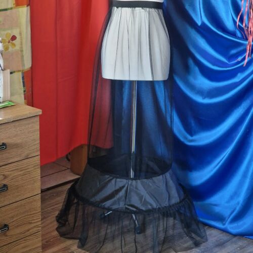 ESKÜVŐ ASZ82 - kb. 60cm-es 1 körös fodros fekete tüll alsószoknya, abroncs 143692544