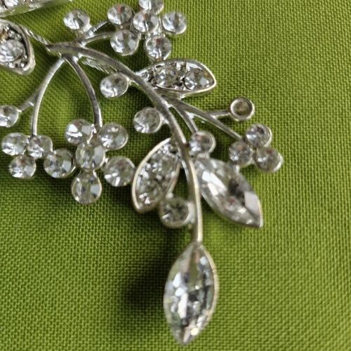 ESKÜVŐ HAD159 - Menyasszonyi strasszköves virágos leveles hajfésű, hajdísz 144402621