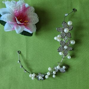 ESKÜVŐ HAD27 - Menyasszonyi strasszköves, gyöngyös, virág hajdísz, hajdrót