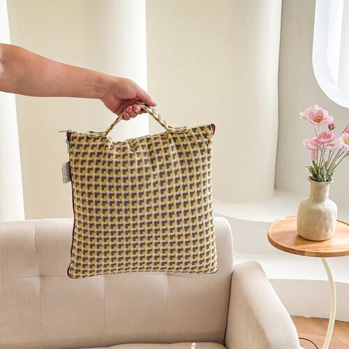 Sincere Átalakítható, cipzáros díszpárna, amely pléddé nyitható, sárga 144702370