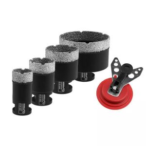 GYÉMÁNT KORONAFŰRÉSZ SZE