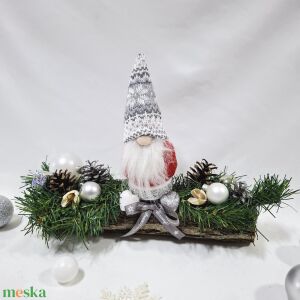 Adventi manó koszorú, asztaldísz, karácsonyi dekoráció