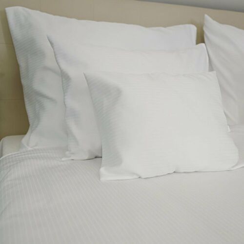 Elegáns csíkos poliészter szatén ágyneműhuzat - 100% PE - áthajtós - 2 db-os szett - 130 gr/m2 - csomagos 1 db 145043048