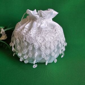 ESKÜVŐ MSZ22 - Menyasszonyi szütyő, tatyó virágos csipkés fehér szatén kistáska 145158186 - Lovaskate