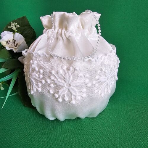 ESKÜVŐ MSZ15 - Ekrü, Csipkés, szatén menyasszonyi szütyő, kistáska 145158280