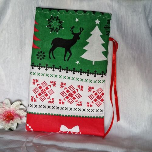 DCS51B - Karácsonyi fenyőfa, rénszarvas mintás mikulás zsák, textil ajándéktasak - zöld 145652977