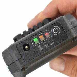 HOOZAR AKUMULATOR 18V 4.0Ah BP40 145260628 - Akumulator i ładowarka