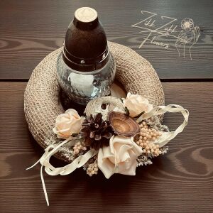 Bézs Rózsás Mécses koszorú – Natúr Színekben 