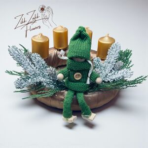 Zöld Téli Manós Adventi Koszorú – Arany Gyertyákkal