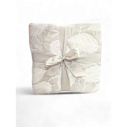 Foglia Beige – Prémium olasz ágytakaró levélmintával, 260x260 cm 146156512