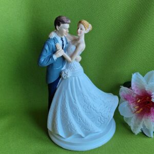 ESKÜVŐ KIEG36 - Esküvői tortadísz, jegyespár - menyasszony és vőlegény 16cm.es