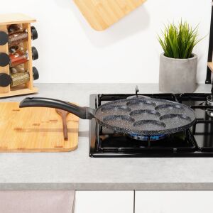 Gránit tojásforma 7 lyukú BASIC LINE 26 cm 146285976 - Palacsintasütő