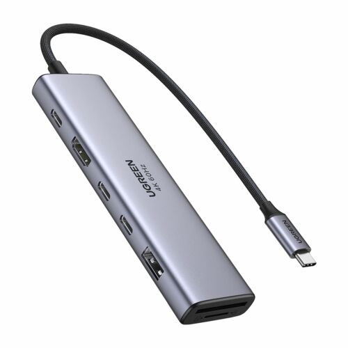 Szögletes nézet az Ugreen Revodok 7 az 1-ben USB-C adapterről több porttal - Dokkoló állomás