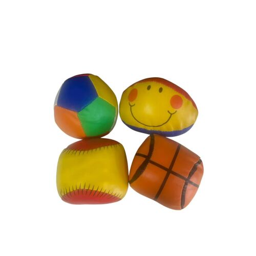 4 darabos mini strandlabdák csomagja – Felfújható strandlabdák, medenceparti ajándékok gyerekeknek – háziállatok, 4 db puha habszivacs labda állatos rajzfilm mintákkal, könnyű – gyerekek születésnapi ajándékok visszaküldésére. BC238-23