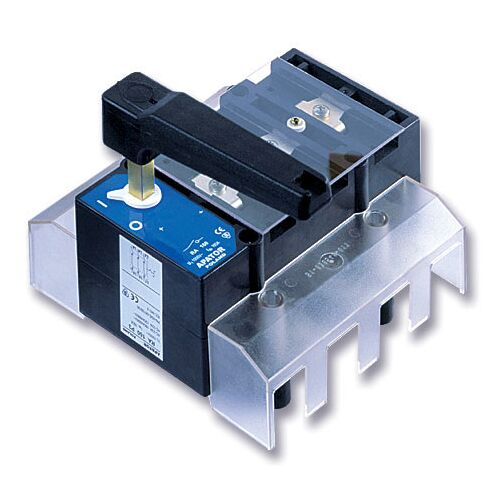 Szakaszoló független (pattanós) hajtással, 3 pólusú, fogantyú a hajtótengelyen RA 250 P3/R Un: 690 V~ Be: 250 A Ui: 1000 V 146971385