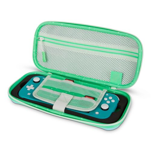 PowerA Animal Crossing Nintendo Switch Lite tok, amely egy Switch Lite konzolt tart - PowerA