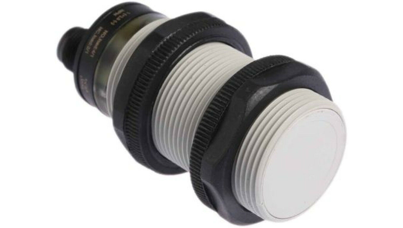 Czujnik pojemnościowy 10 mm cylindryczny M30 x 1,5 100 mA 20→ 250 V AC/DC IP67