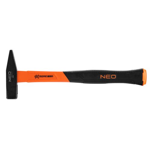 Neo 300g Lakatos kalapács fehér háttérrel - Kalapács