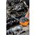 NEO Tools kombinált csavarkulcs használat közben motorjavításhoz