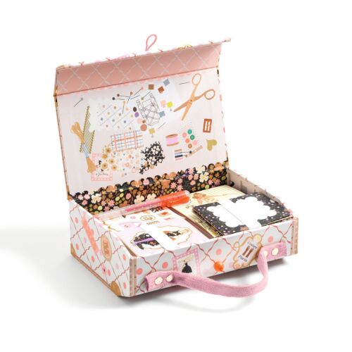 Djeco - Irodaszeres bőrönd - Tina kisbőröndje - Tinou stationery case 148488487 - Rajz- és festőkészlet