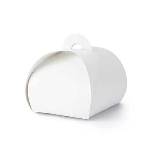 Közelkép egy kis fehér ajándékdobozról fogantyúval, 6x6x5,5 cm, fehér háttéren - Ajándékcsomagolás