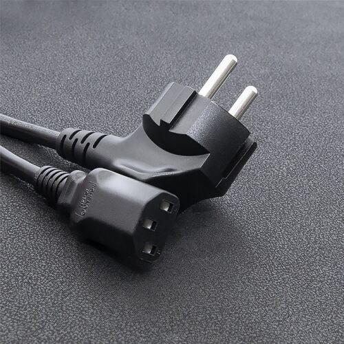 Fekete Qoltec IEC C13 - Schuko Tápkábel - Tápkábel
