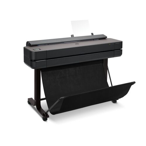 HP Designjet T630 36-in nyomtató elszigetelve fehér háttérrel - Lézernyomtató