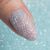 Közelkép a Körömcsillám No. 12 glitterről egy körmön