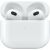 Apple AirPods (3. generáció) nyitott töltőtokban, közelről