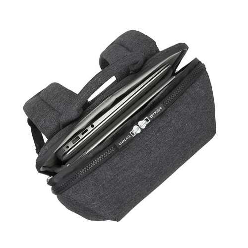 Rivacase Lantau 8861 15,6 Zoll Laptop-Rucksack, offene Ansicht des Laptop-Fachs