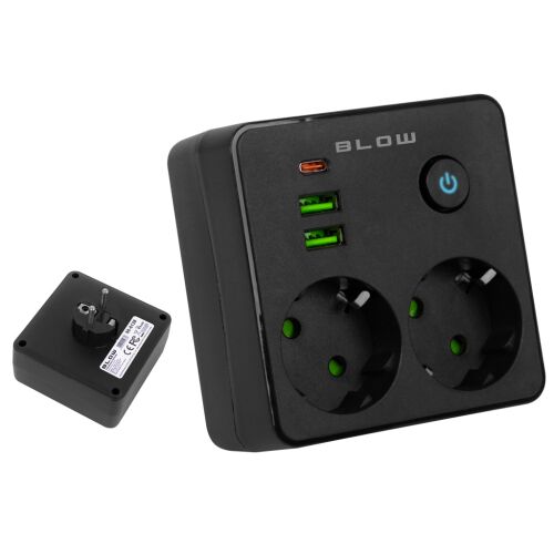 Blow elosztó 98-612 USB és USB-C portokkal, ferde nézet - Blow