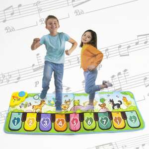 Gyermekek játszanak egy zenei játékszőnyegen állathangokkal, zongorabilentyűkkel és színes számokkal - Nonbrand Interaktív gyerek játék