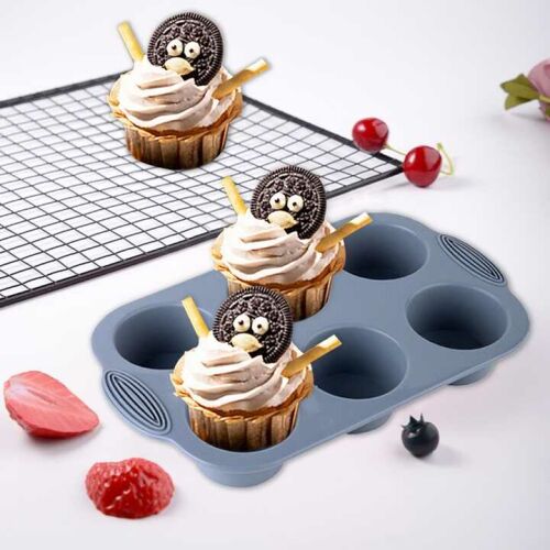 Szilikon mini muffin forma díszített muffinokkal a tetején - Főzőedény és sütőedény