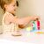 Lány játszik a Melissa & Doug Kenyérpirító játékszettel