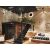 Decorizzly MONO világos arany óra egy modern loft enteriőrben