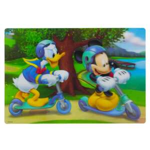 DISNEY Mickey Mouse a Donald Duck 3D podložka pod tanier, s Mickeym a Donaldom na kolobežkách - Prestieranie