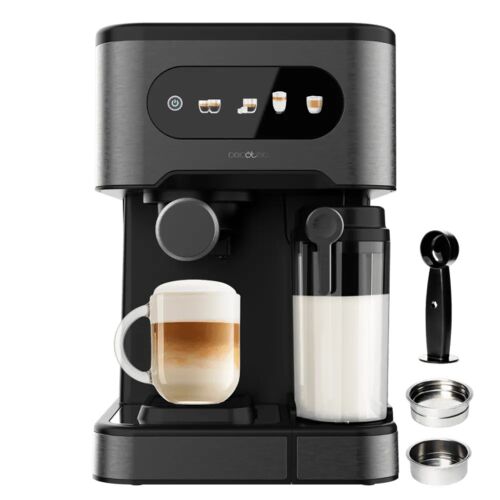 Cecotec Power Espresso félautomata kávéfőző egy csésze kávéval és tartozékokkal - Cecotec