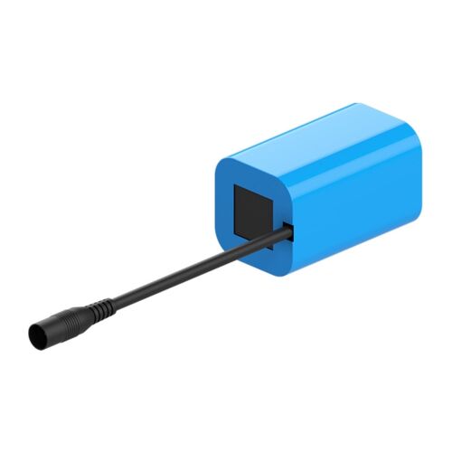 Flytec V900 12000mah akkumulátor elszigetelve fehér háttéren - Kreatív és építő játék