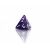 RPG Dice Dark Power: Egyetlen lila négyszögletű D4 kocka fehér számokkal, közeli kép