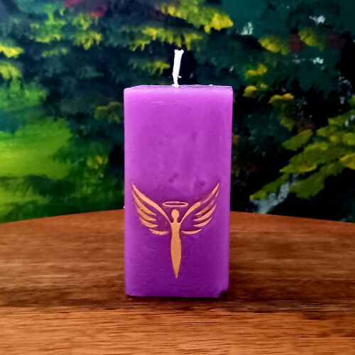 Angyal gyertya Mihály, lila gyertya angyalszárnyakkal, spirituális védelem - Gyertya