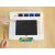 Közelkép a Fisher-Price Learn and Doodle Desk képernyőjéről, interaktív tanulójáték részlet